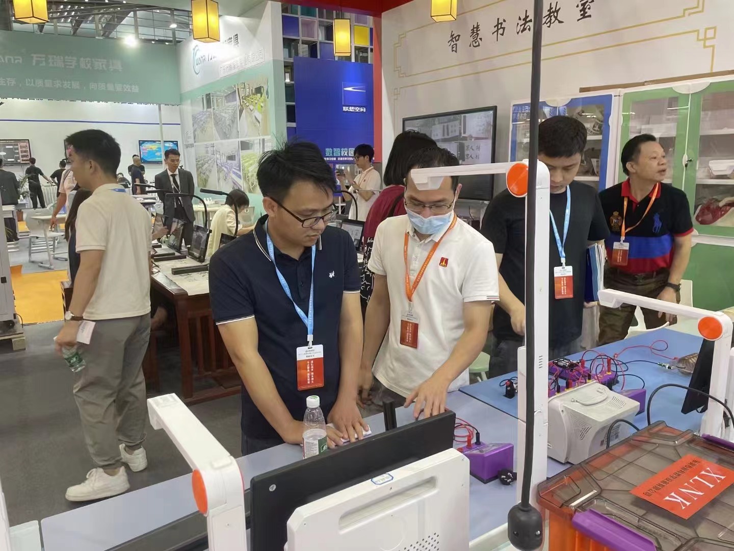 工業(yè)風扇,冷風機廠家,廠房降溫設備